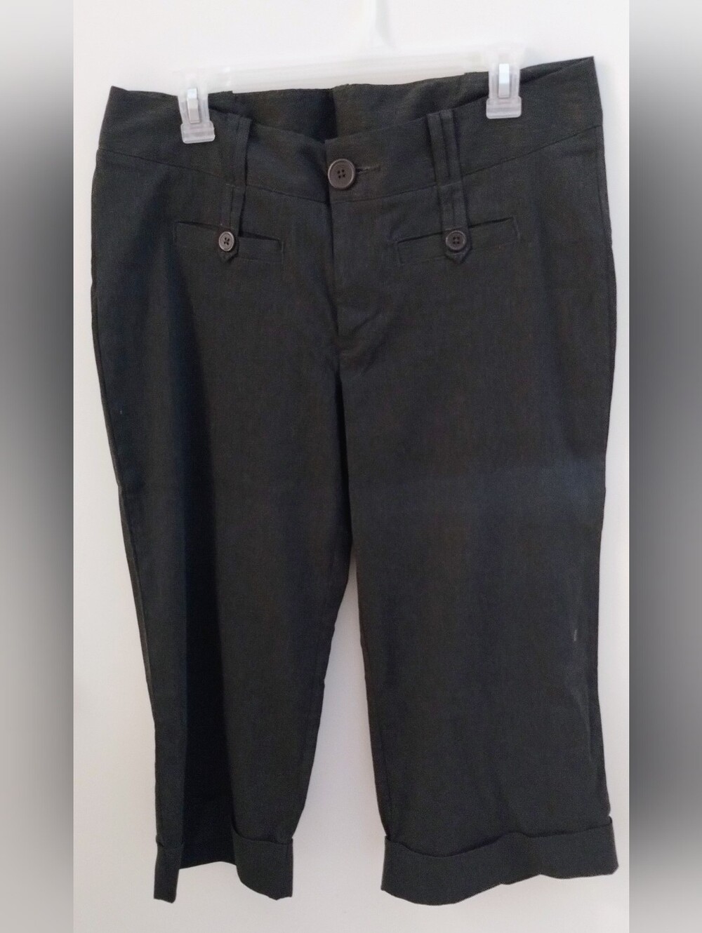 NWOT ellemenno Black Cropped Dress Pants